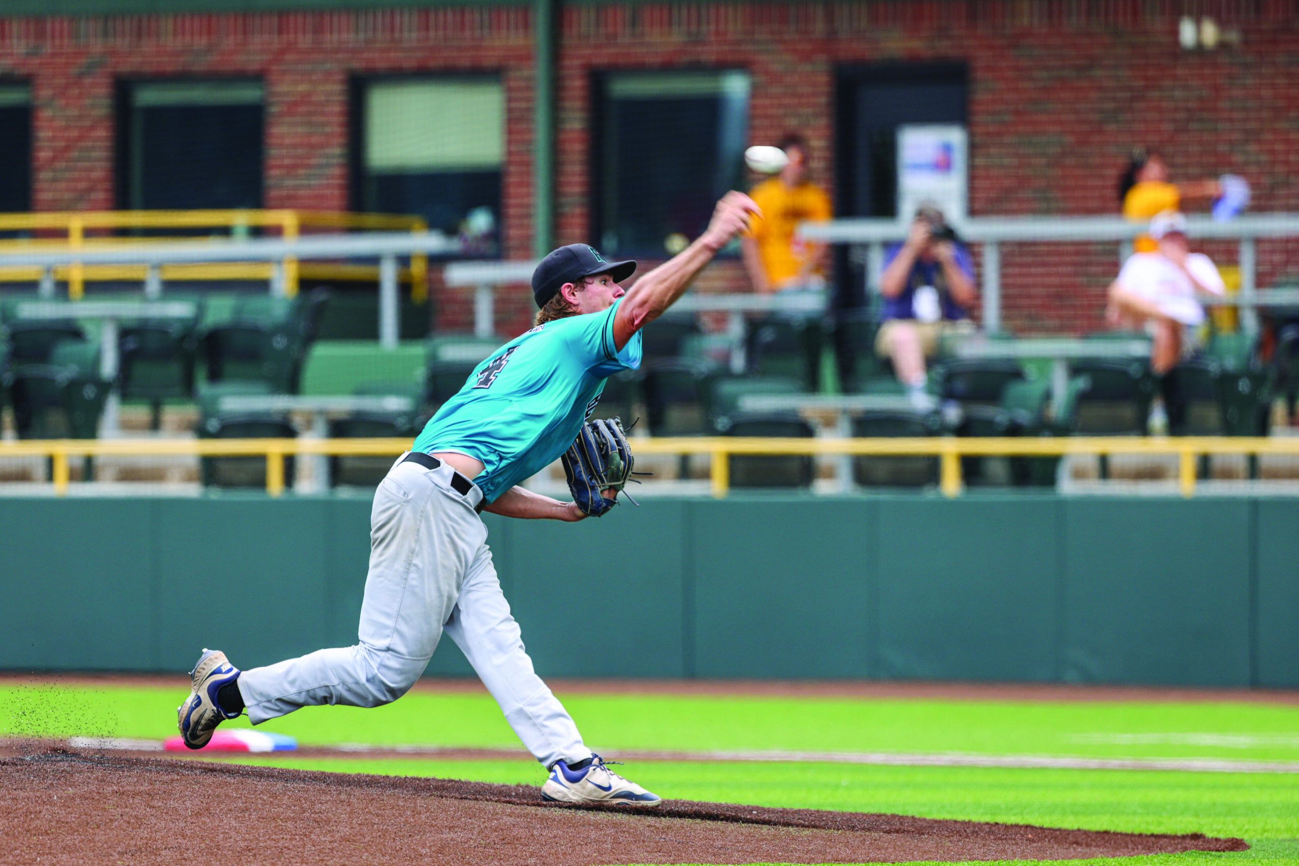 Baseball Collegian Pitching Project – Should your Front Leg be Extended or Bent?